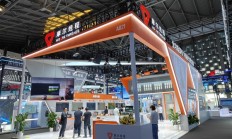 摩尔线程WAIC亮出硬核科技:国产全功能GPU加速AI与千行百业