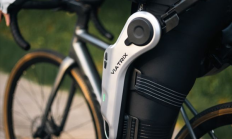 《流浪地球2》同款“机甲”上市!穿戴后轻松爬10楼